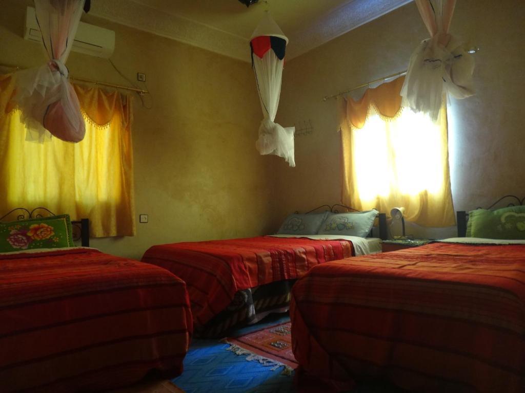 Maison D'Hotes Le Ciel Bleu Тингир Номер фото